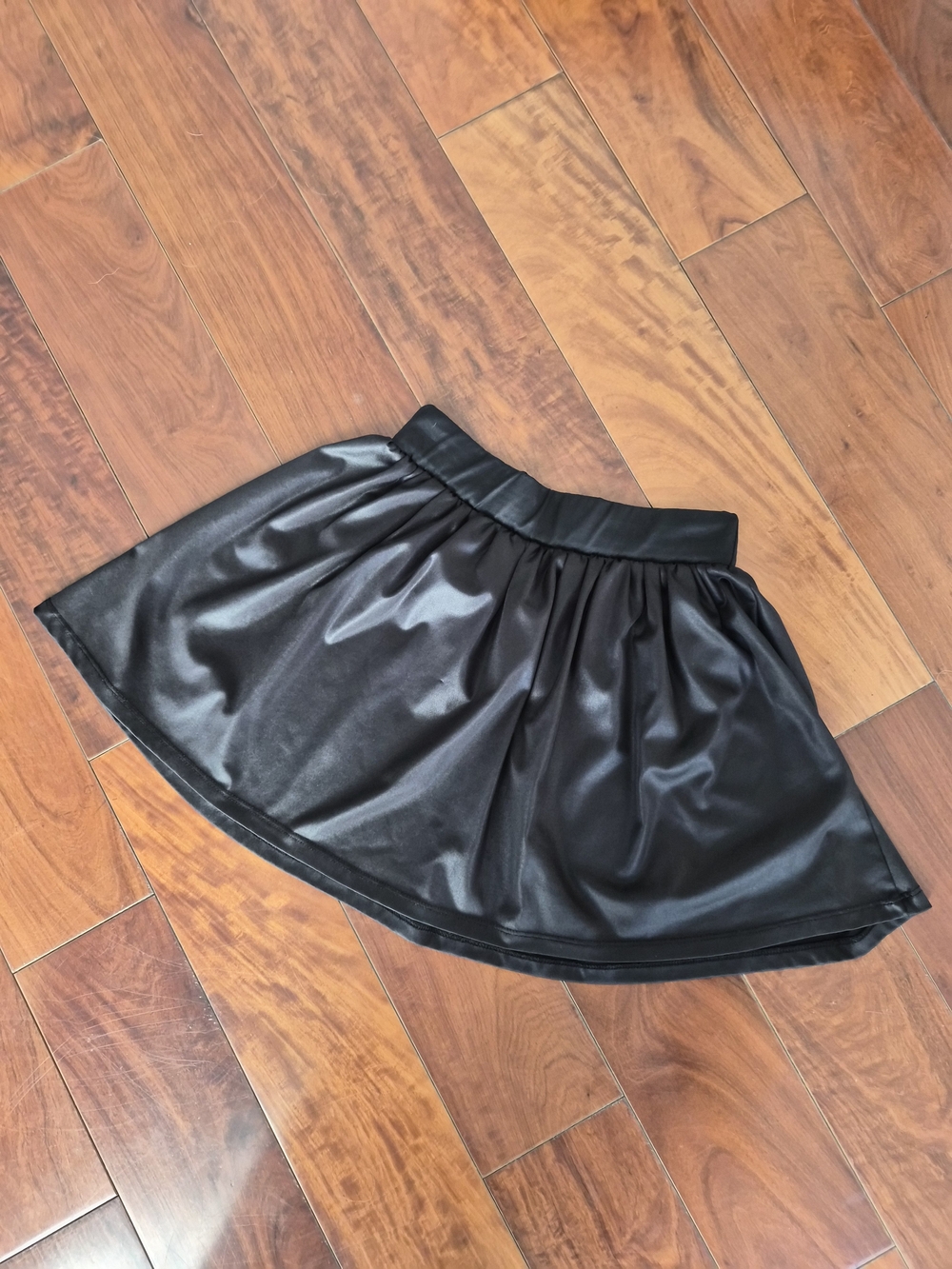 Black Shiny Pleated Skater Mini Skirt - Size S / 26